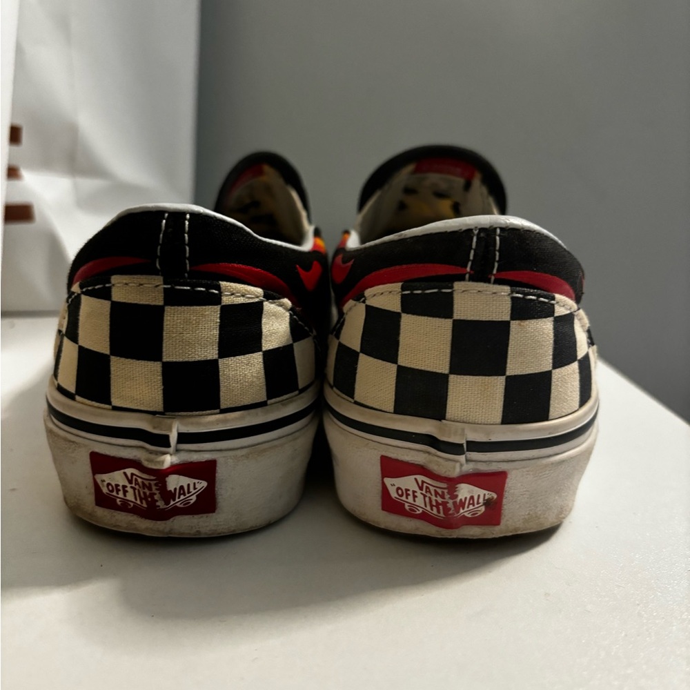 Vans x Disney slides - Picture 2 of 6